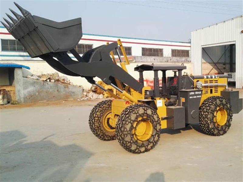 Máy xúc lật chui hầm model XD928 gầu 1 khối