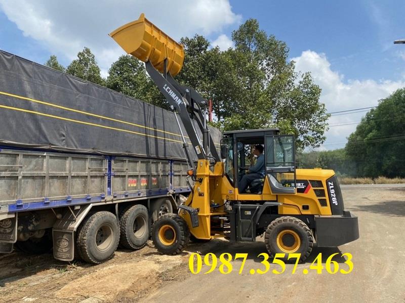 Máy xúc lật cần dài xả tải 4.5m LEHMAN 926P-LH: 0987357463