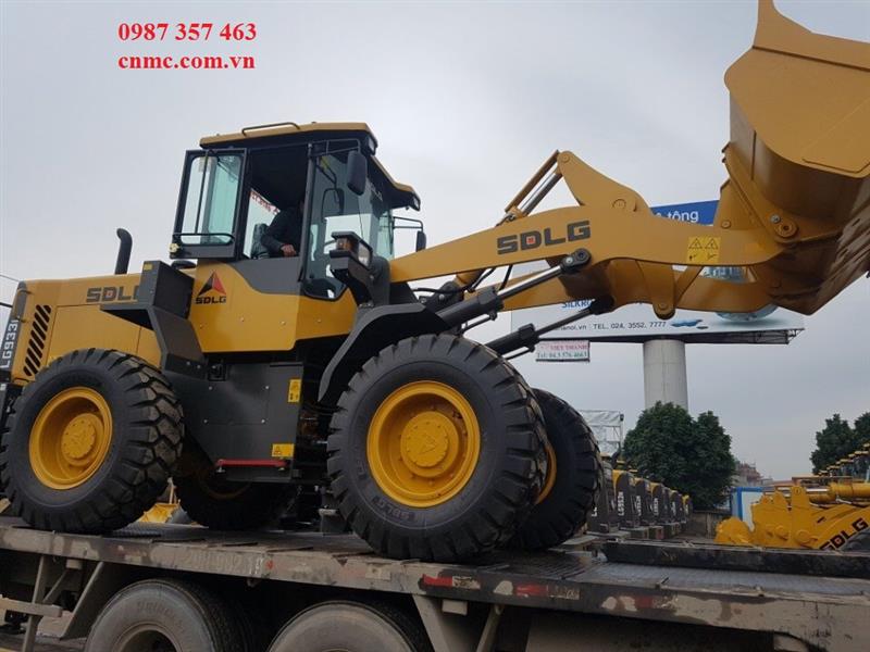 Máy xúc lật SDLG gầu 1.8m3 model LG 933L