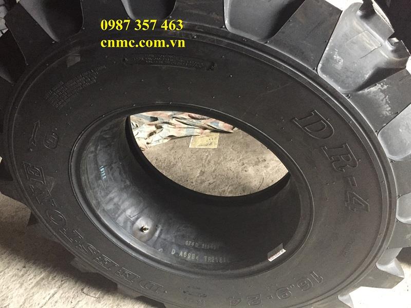 Lốp xúc lật mã 16.9-24, Lốp xúc lật Nhật