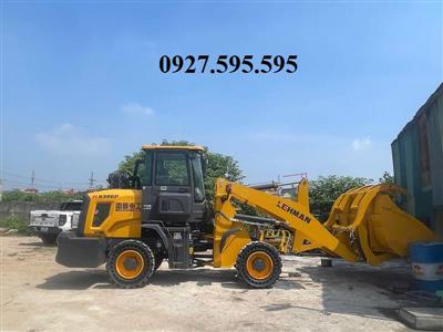 Máy xúc lật LEHMAN 930GP cần dài kẹp gỗ, lốp đặc