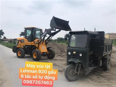 Máy xúc lật gầu 0.6m3 số tự động