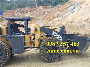 Bàn giao máy xúc lật chui hầm XIANDAI XD935A gầu 1.7m3 tại Quế Phong, Nghệ An